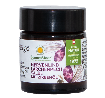 Dose SonnenMoor Lärchenpechsalbe – 50 ml in einer praktischen Dose, die die natürliche Pflege mit Lärchenpech zur Unterstützung der Hautregeneration und Linderung von Hautirritationen zeigt.
